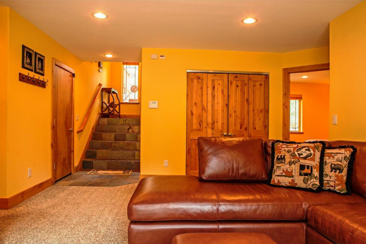 Casa vacanze 5-star Luxury Tahoe Cabin! Great Location! Pool Table!darts! Poker! Ping Pong! Games!