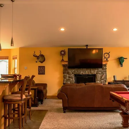 5-Star Luxury Tahoe Cabin! Great Location! Pool Table!Darts! Poker! Ping Pong! Games! South Lake Tahoe Exterior photo